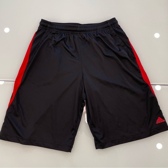 Adidas ball shorts - Picture 1 of 4